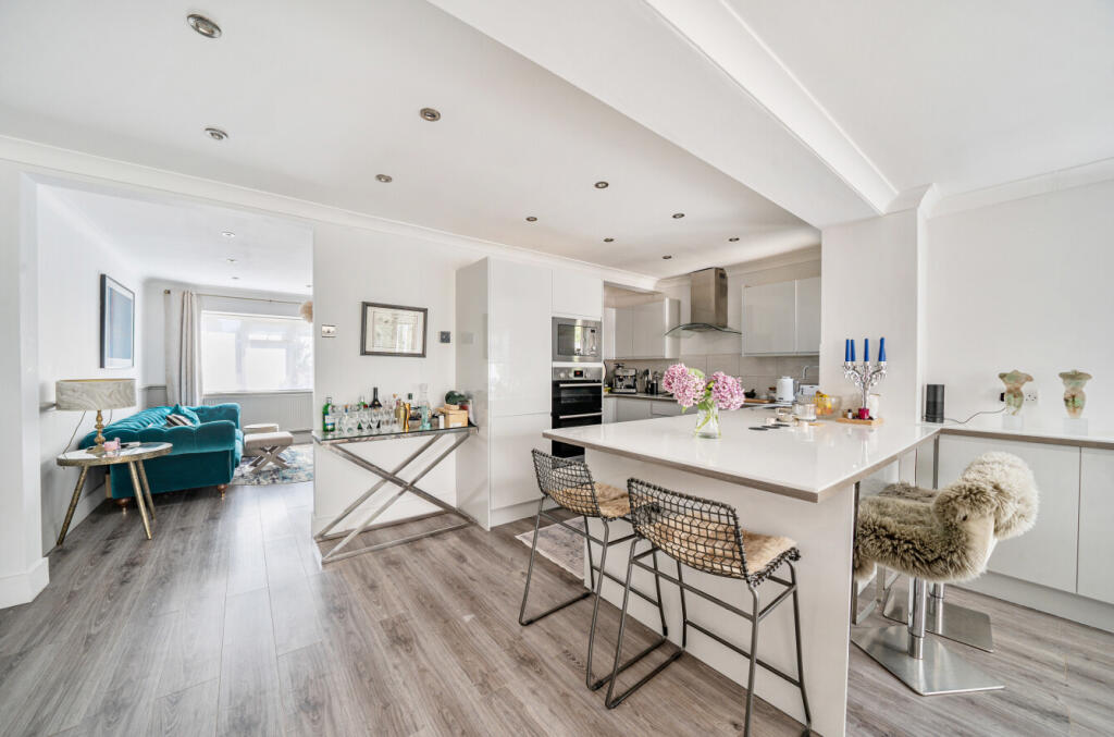 1324869-18-68790f...