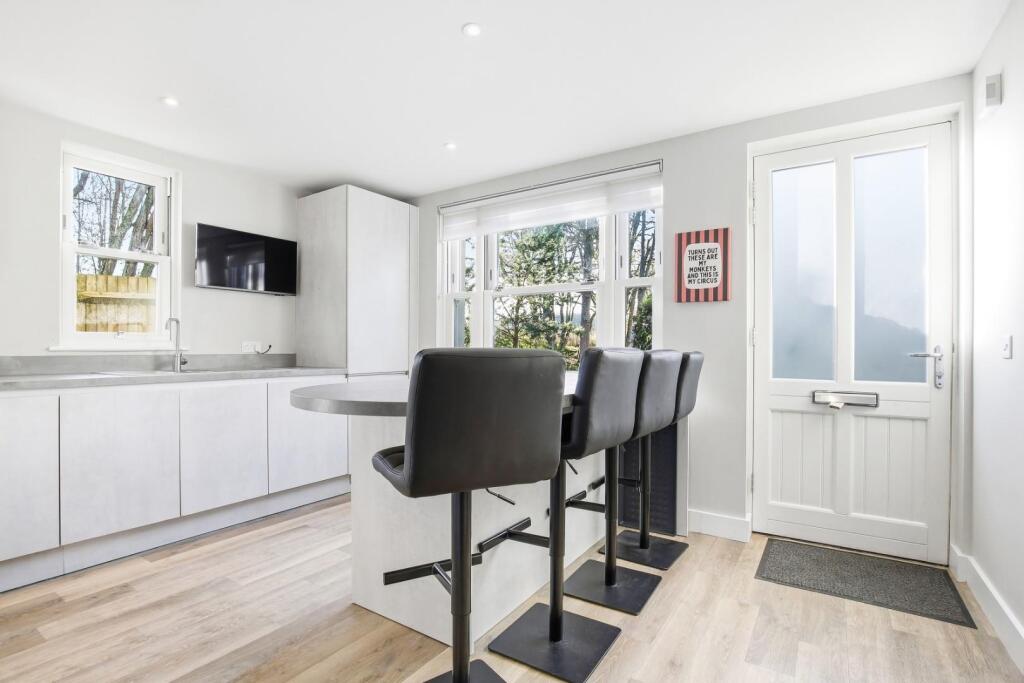 1580295663 - The Walled Garden KT20 - 25.jpg