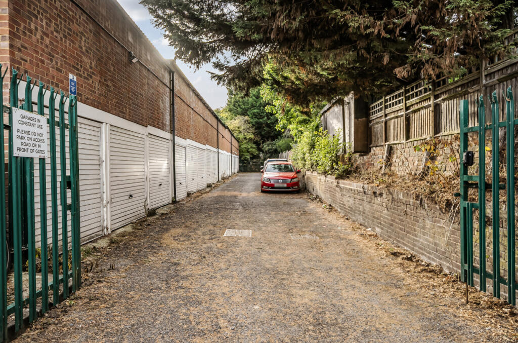 1345348-20-68c05c...