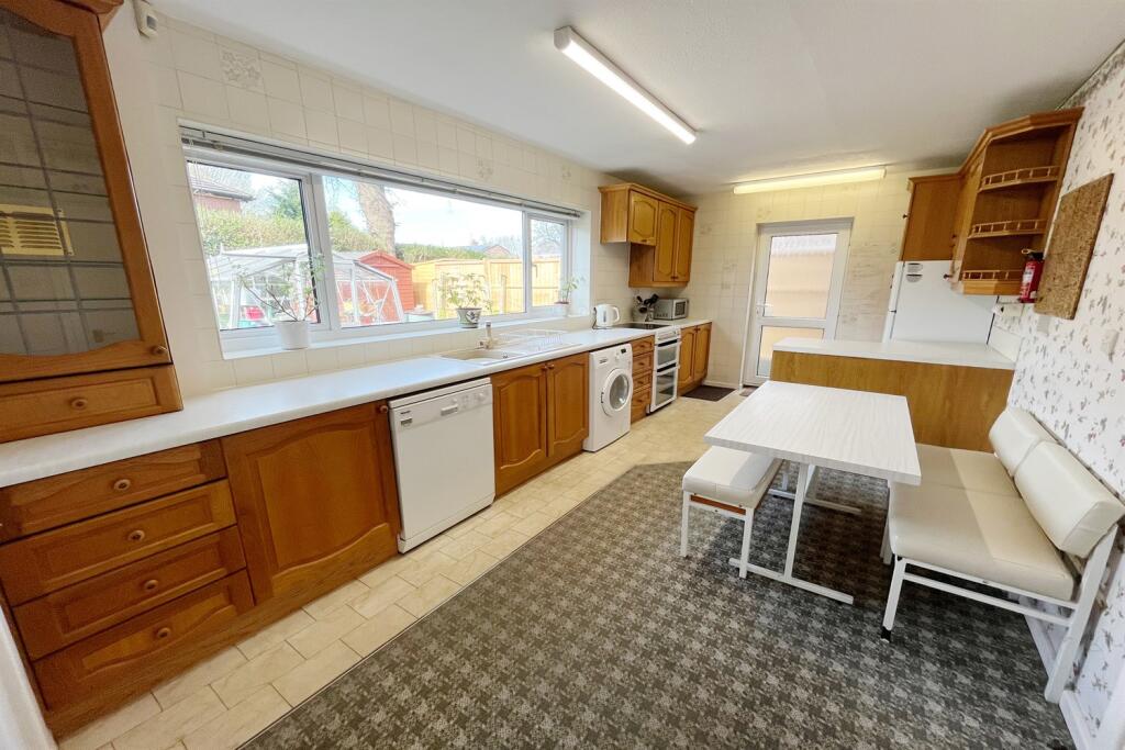 Kitchen Breakfast Ro