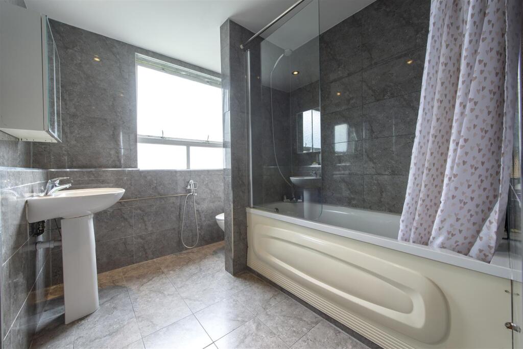 53018  Hi res (4).jpg