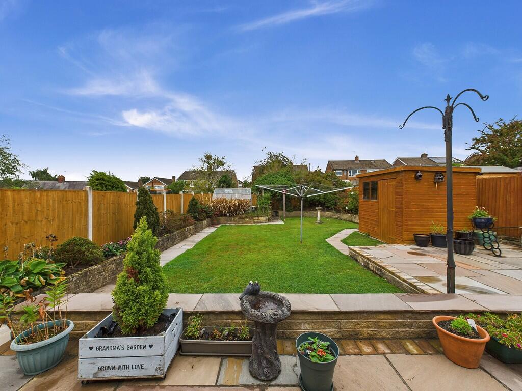 CAM04273G0-PR0185...