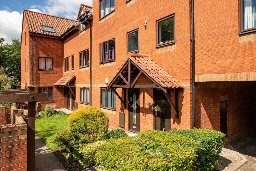Exterior_2.jpg