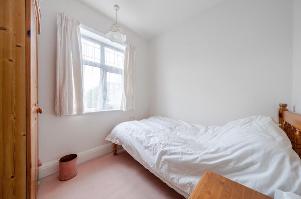 1300598-13-6835bace78d35