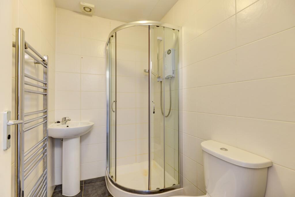 BATHROOM (2)