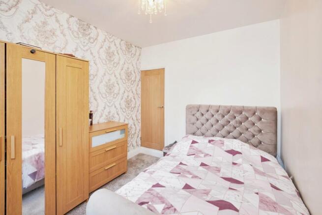 bedroom ....jpeg