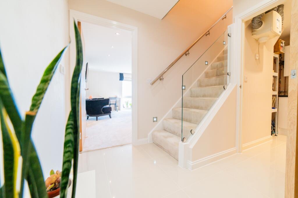 Award-winning Media team on EVERY Listing_25