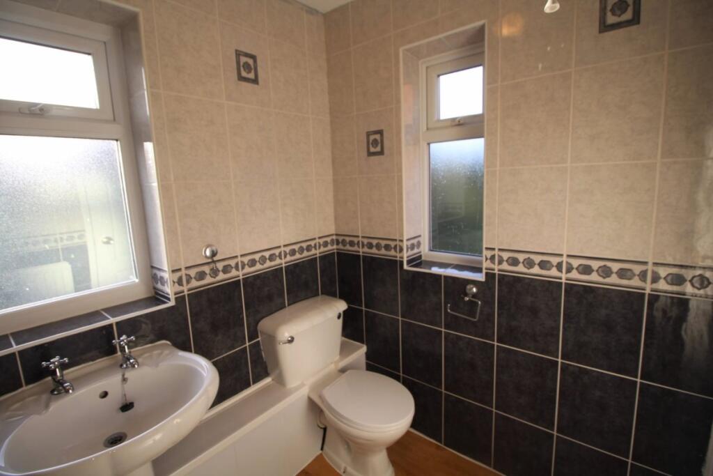 41EE9C39-7EC0-4B05-A