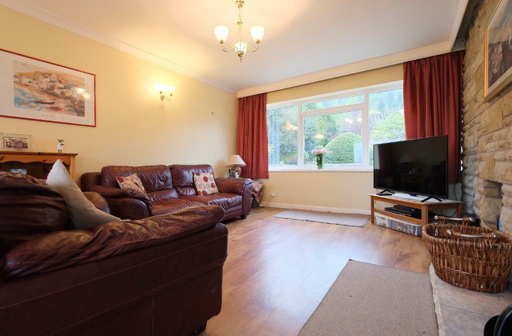 Sitting room and views