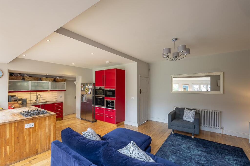 Kitchen/Diner &amp; Family Room