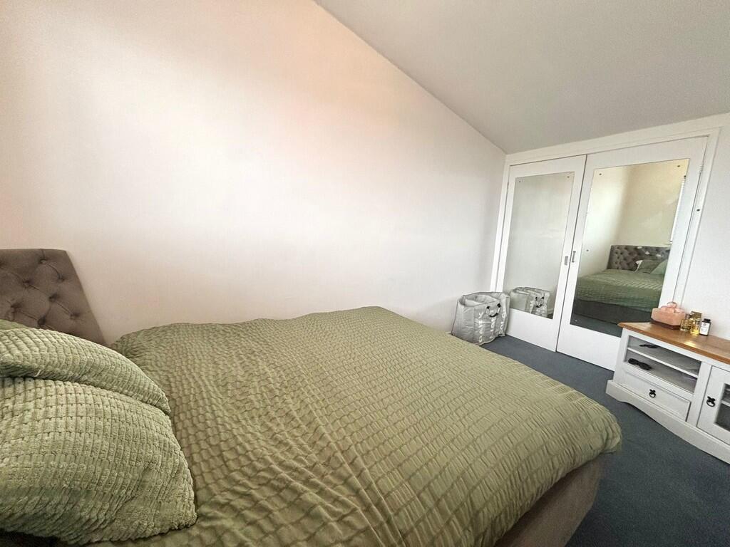 bedroom 1.