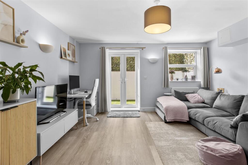 living room #5.jpg