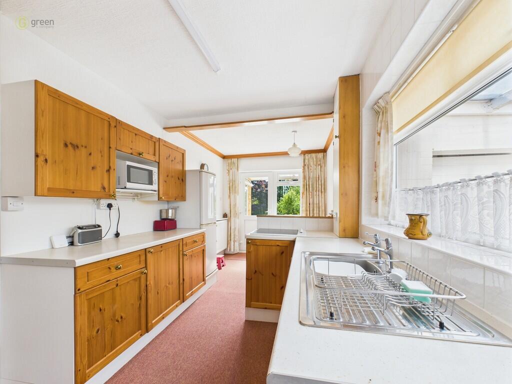 CAM03830G0-PR0196...