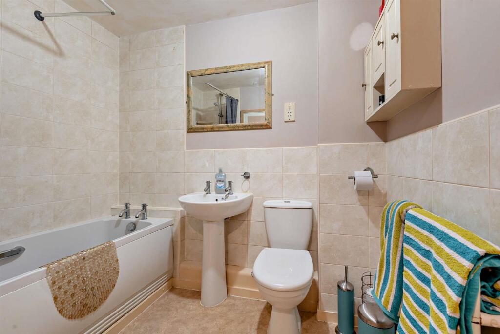 8668511-interior08-800.jpg