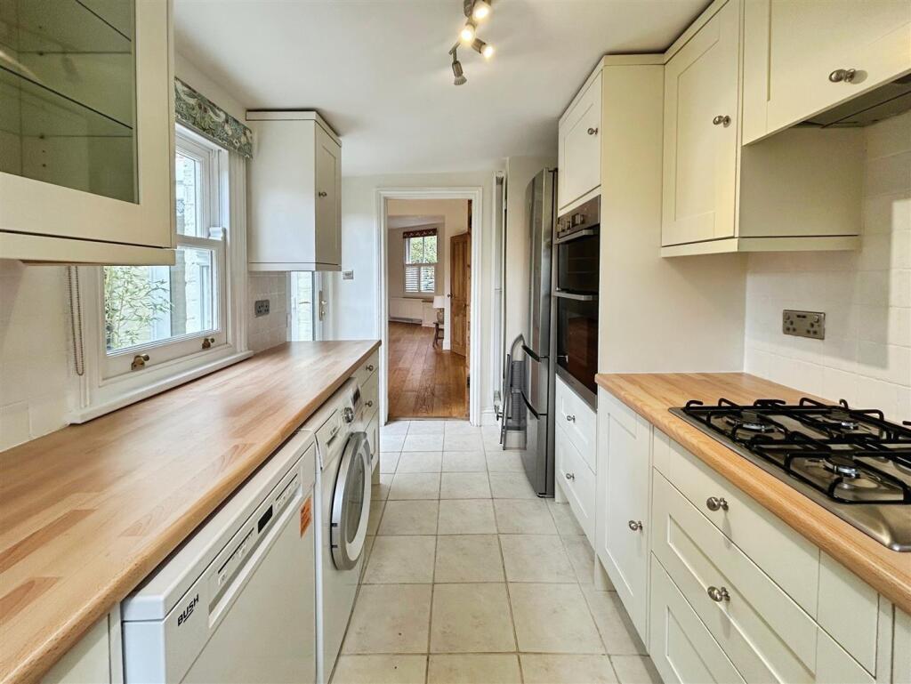 e252993c-3-4F76-A5E2-0B75C44EEBB4-2816-000001B1423