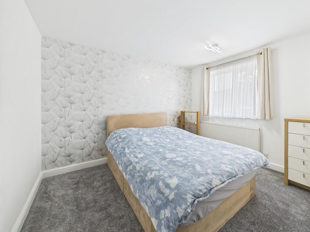 CAM02854G0-PR0425...