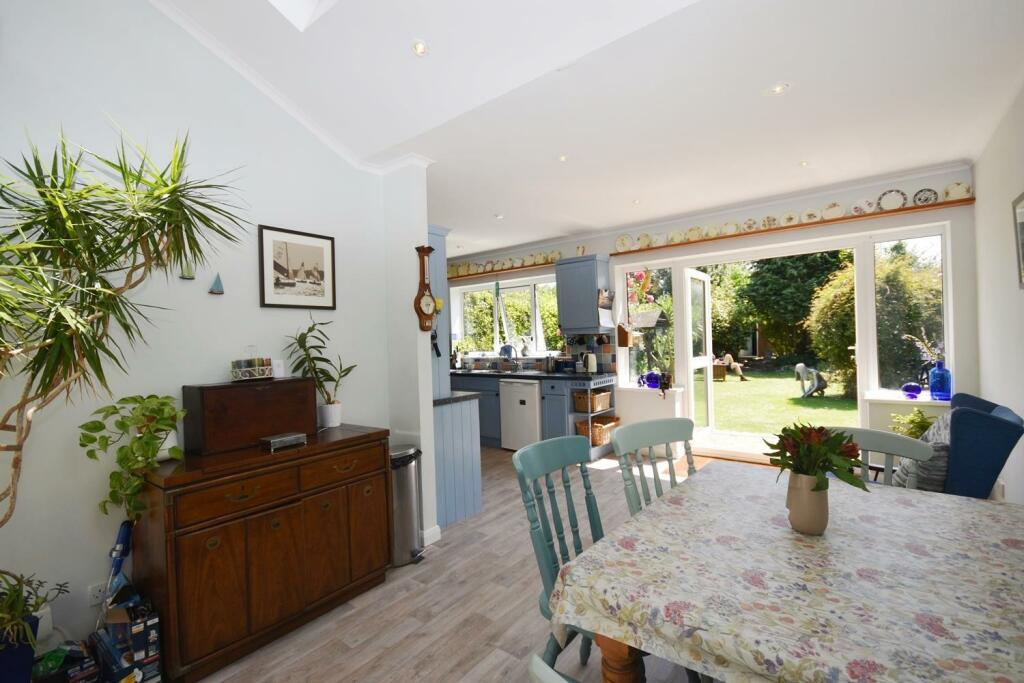 Kitchen   Sun Room..JPG