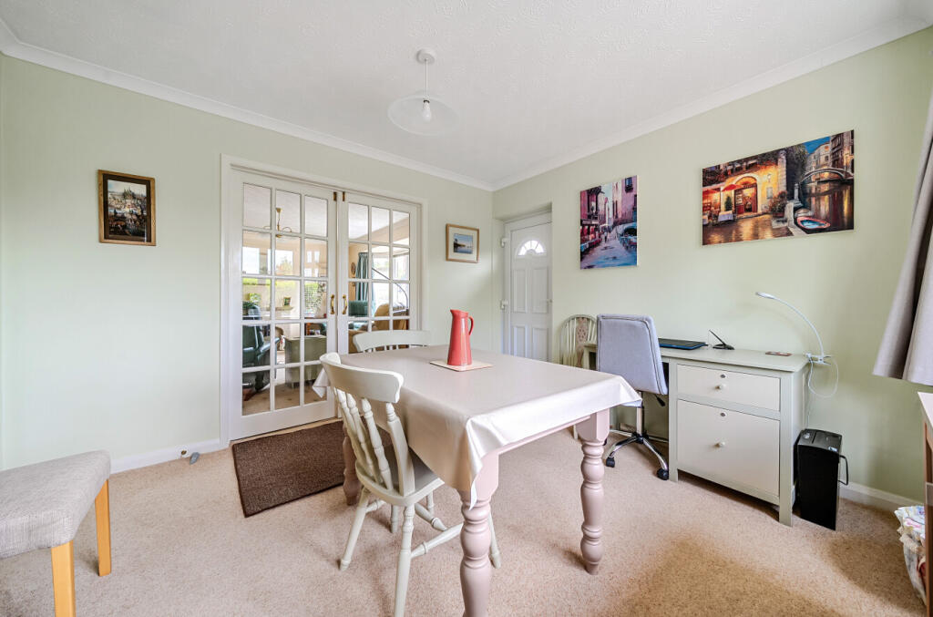 27-6818dd9865743-1286410-ARW-27