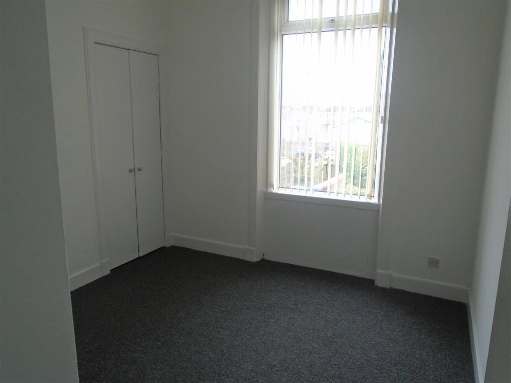 7 Gladstone Road - Bedroom 2.JPG