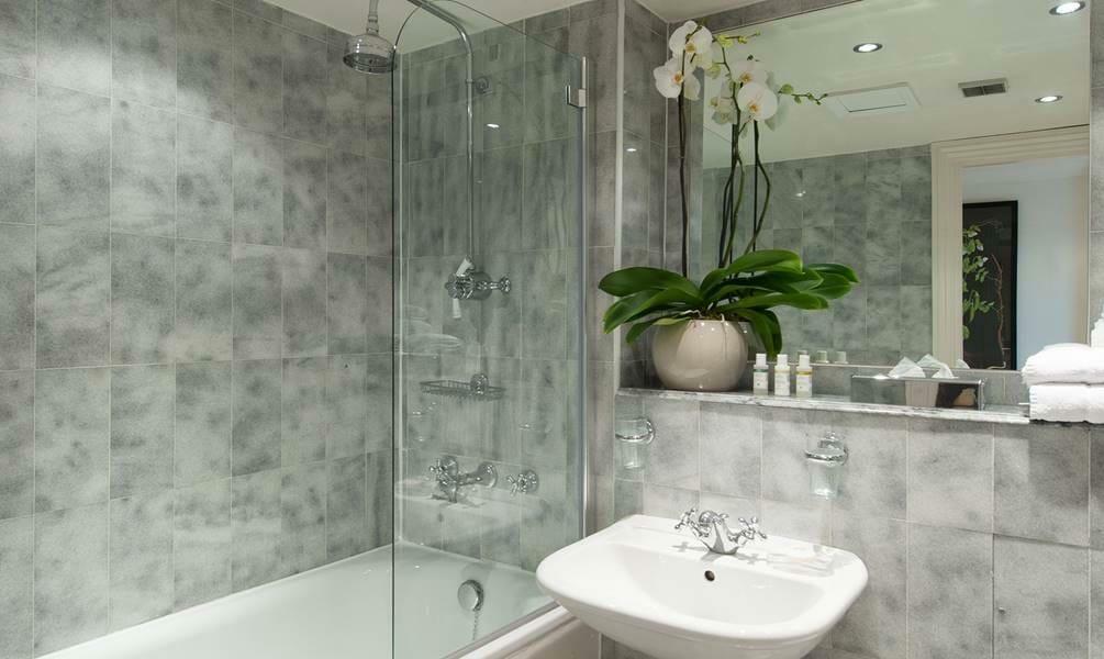 bathroom14.jpg