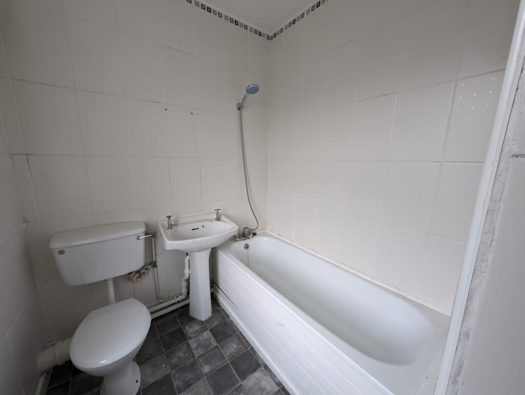 bathroom2