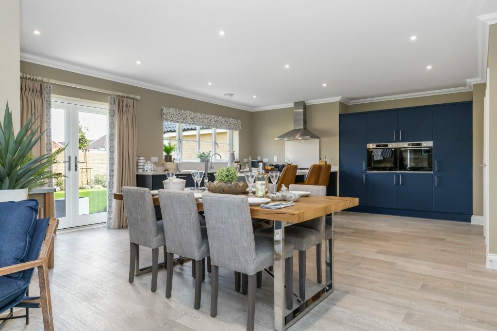 Robin Show Home