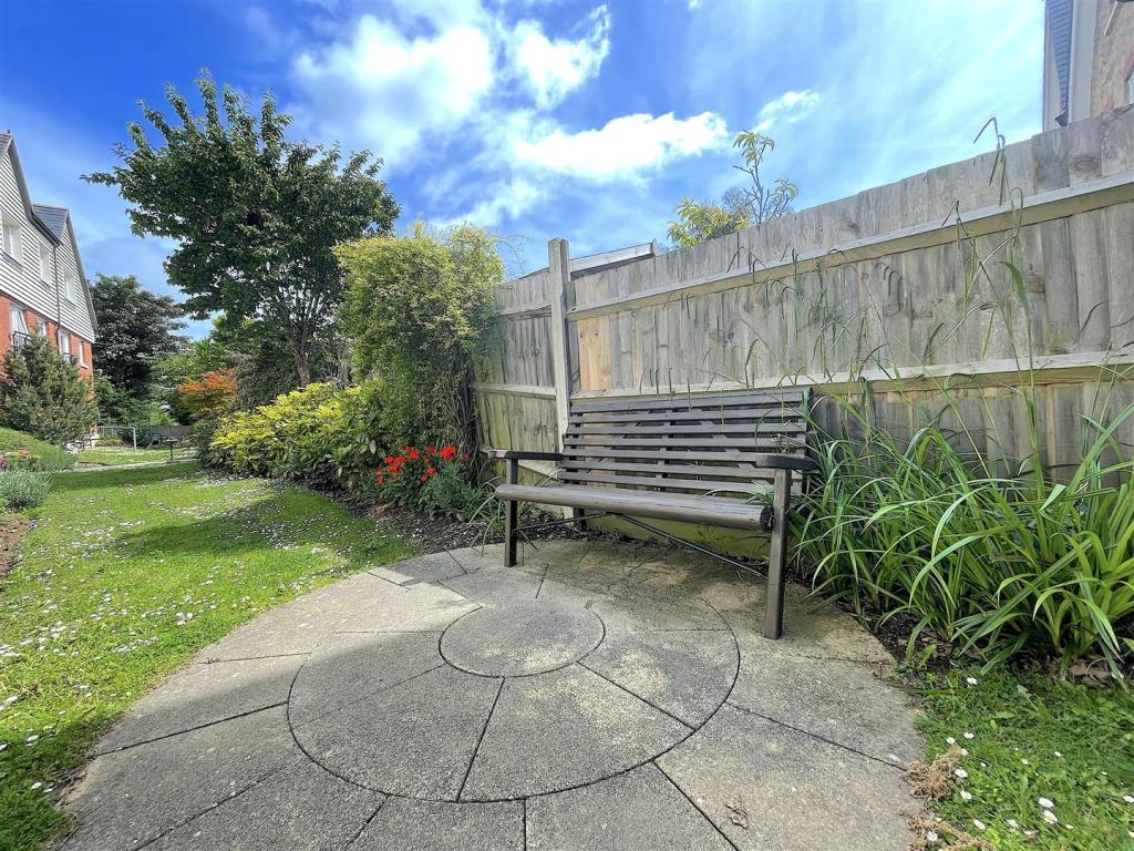 Communal garden (3).jpeg