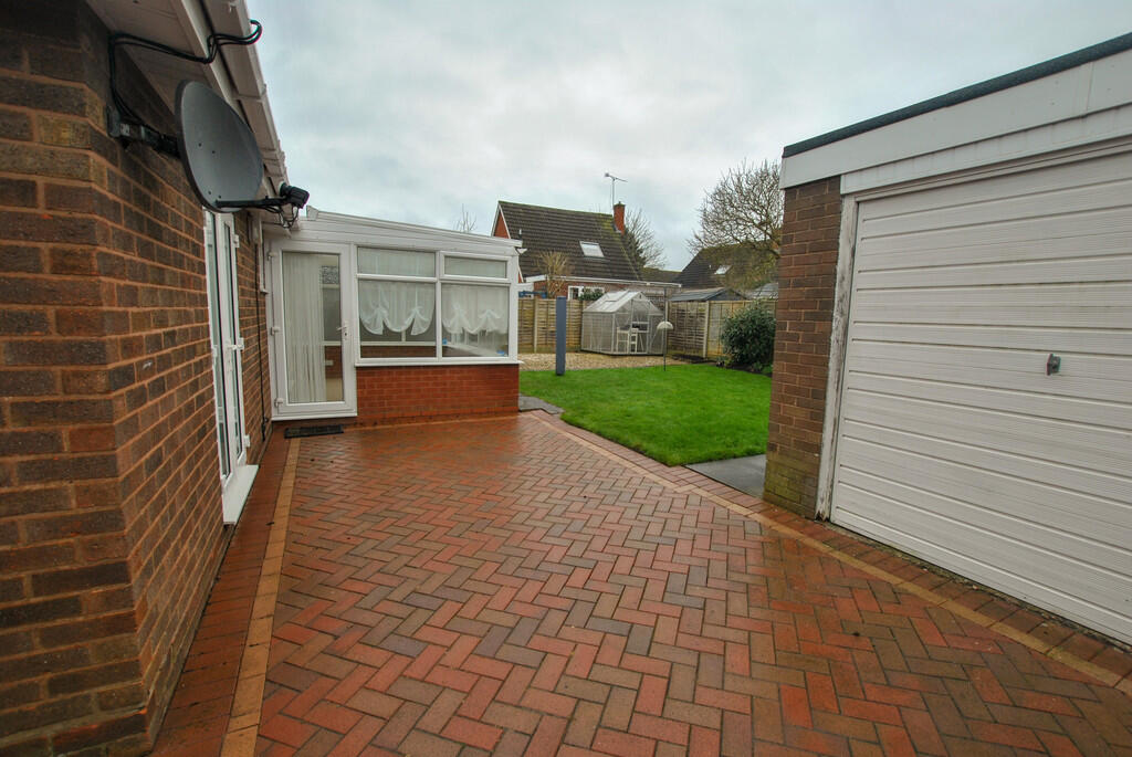 Sutherland Drive, Muxton, Telford, TF2 8PU