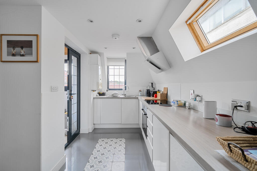 1300586-23-684188...