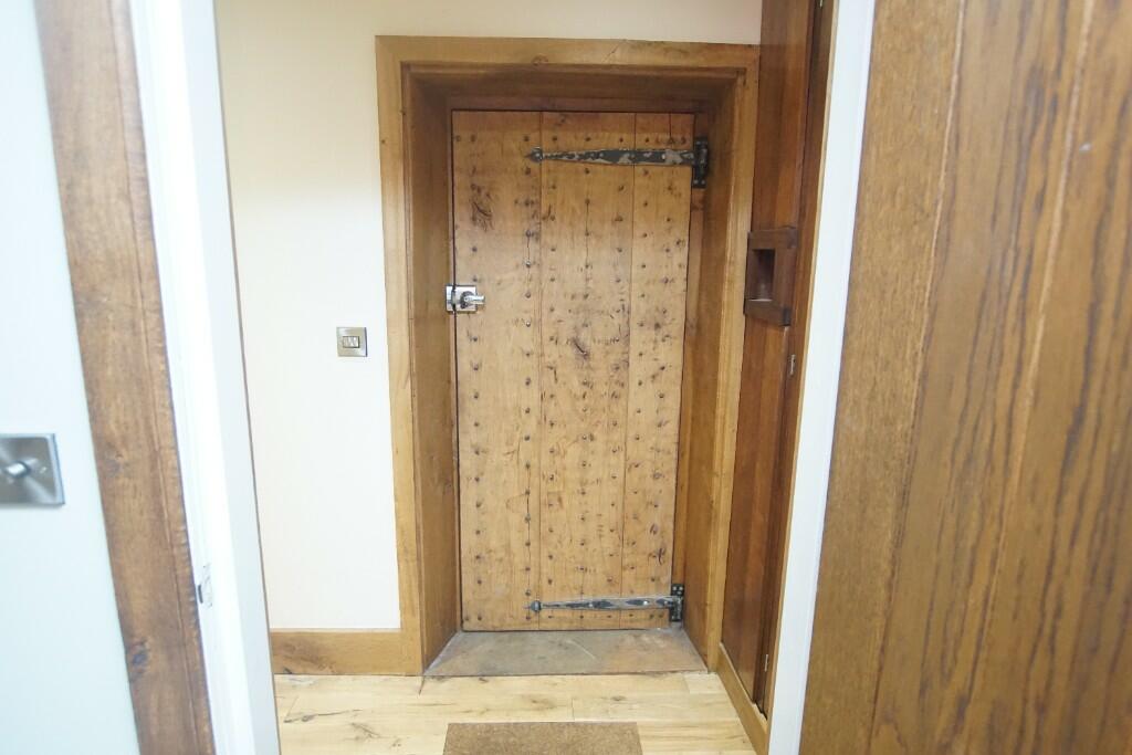 Solid Wooden Door 
