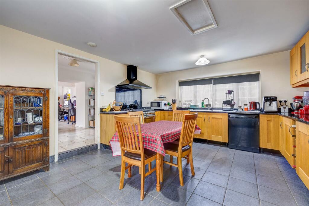 12 Altar Stone Lane, Markfield