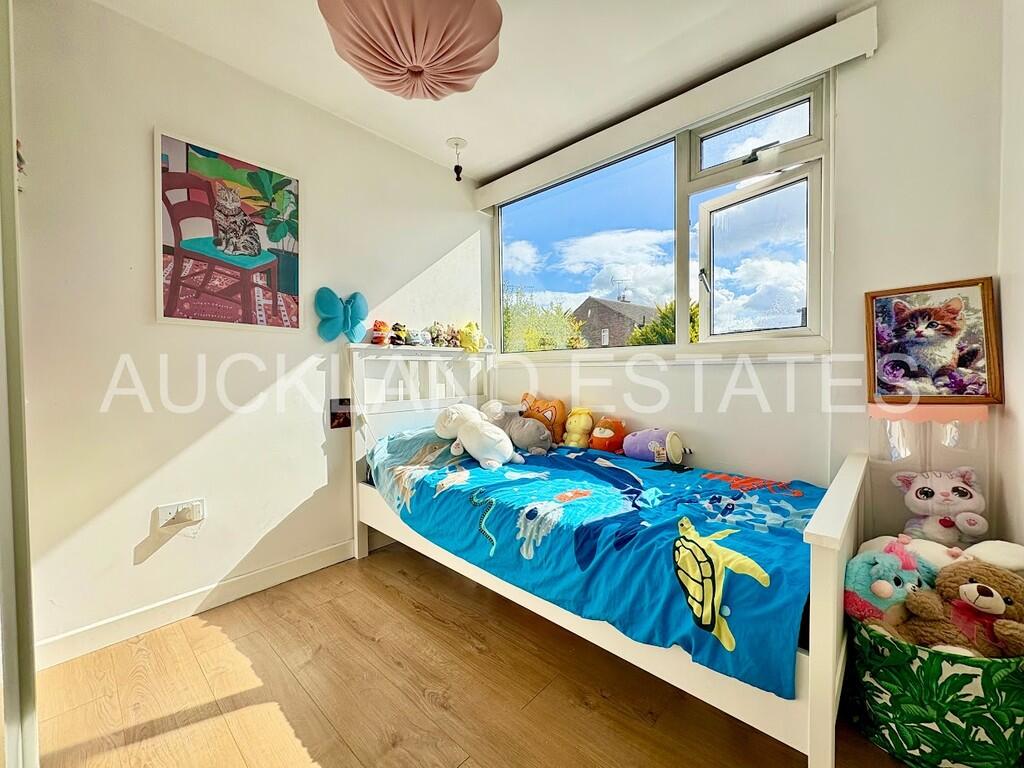 IMG_7110-17577615...