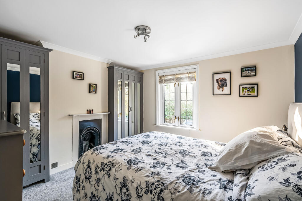 3-Uckfield-Cottage-6