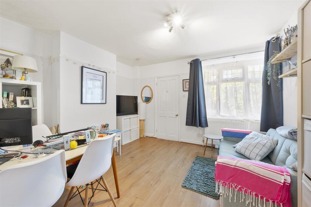 3 Brockham Close,4.jpg