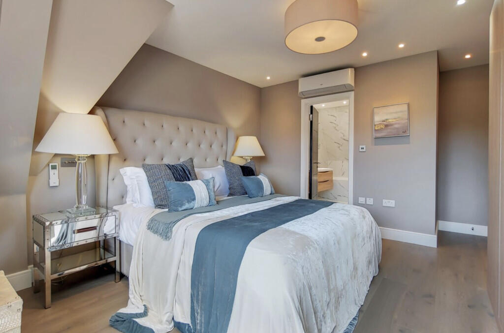 Screenshot 2025-1...