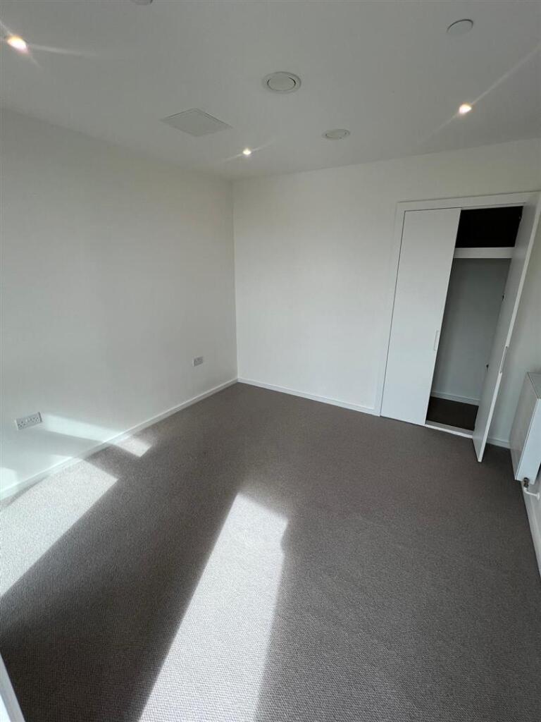 WhatsApp Image 2024-08-05 at 20.27.20 (2).jpeg