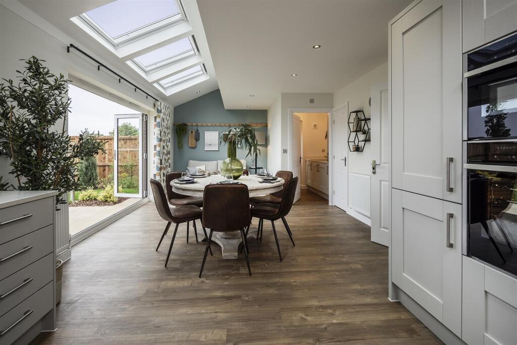 Open plan kitchen-diner family room