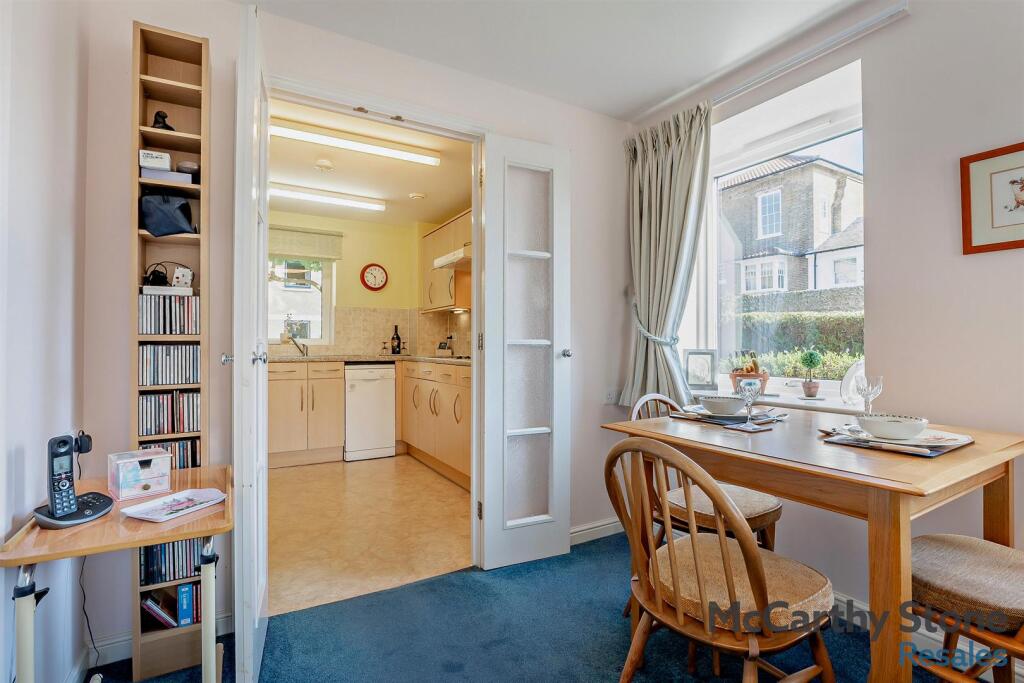 8666856-interior09-800.jpg