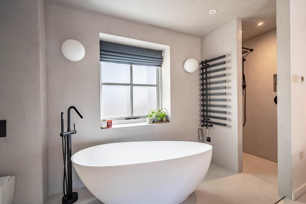 Bedroom 1 Bath &amp; Shower