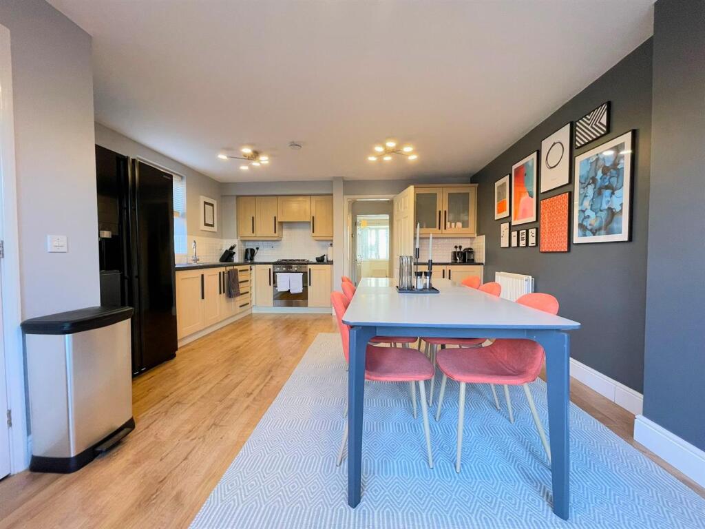 Kitchen / Diner