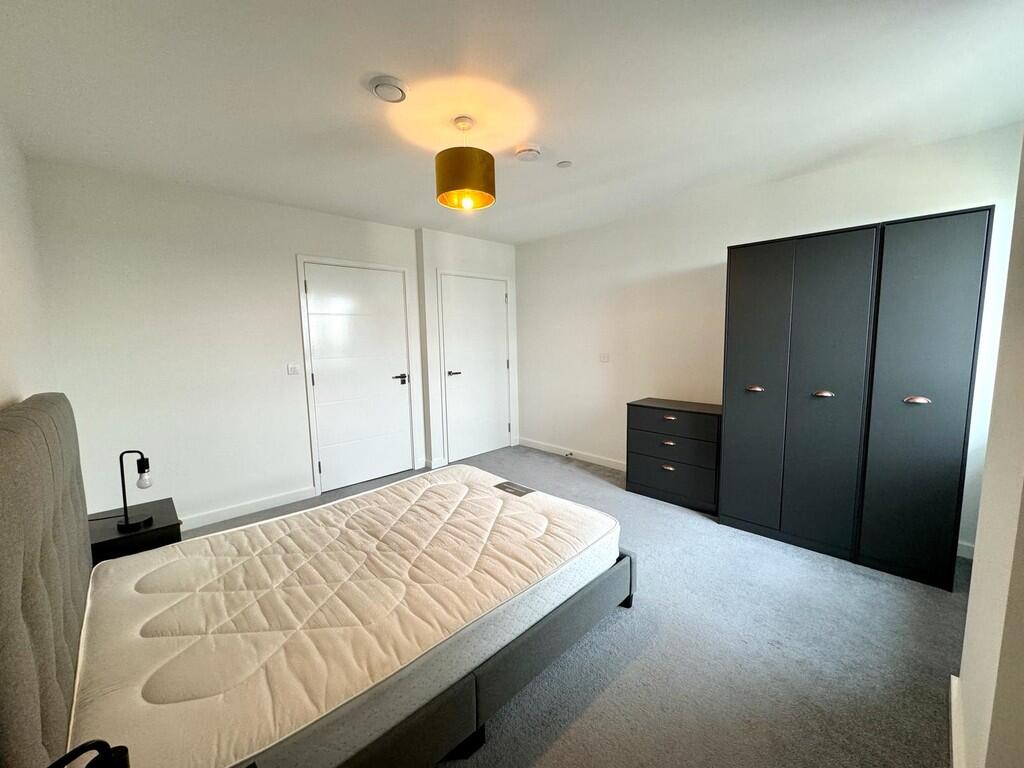 35284d84-e719-4cf...