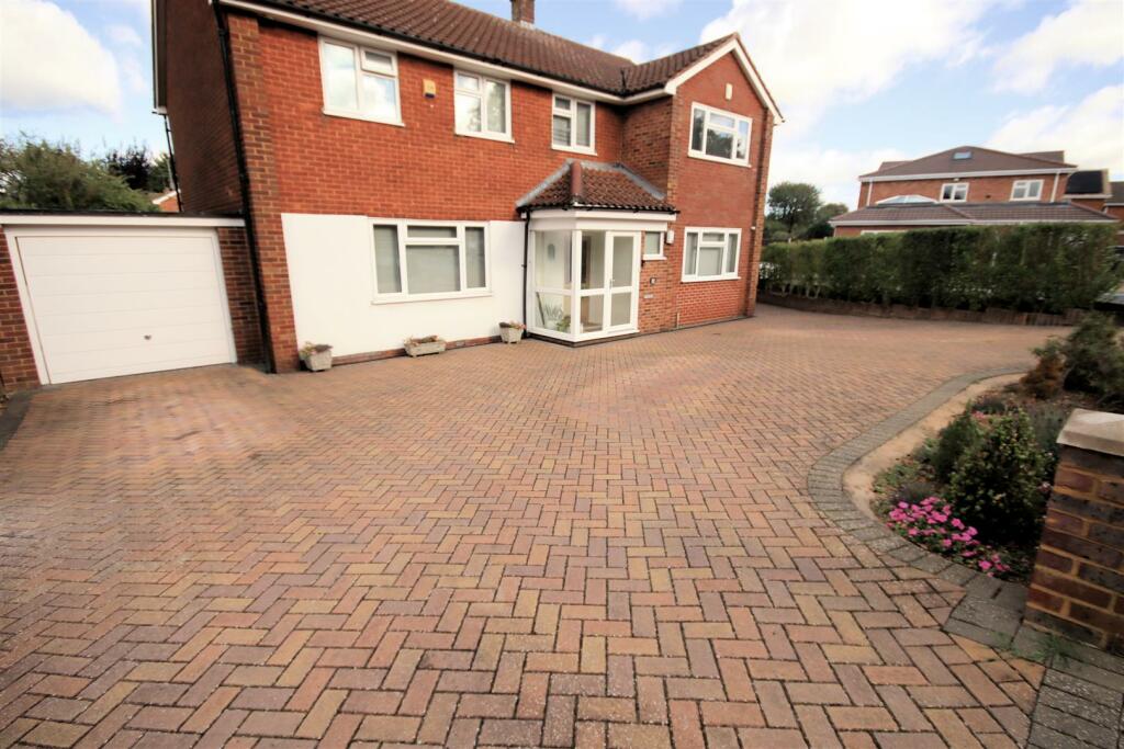 Front Drive &amp; Parking