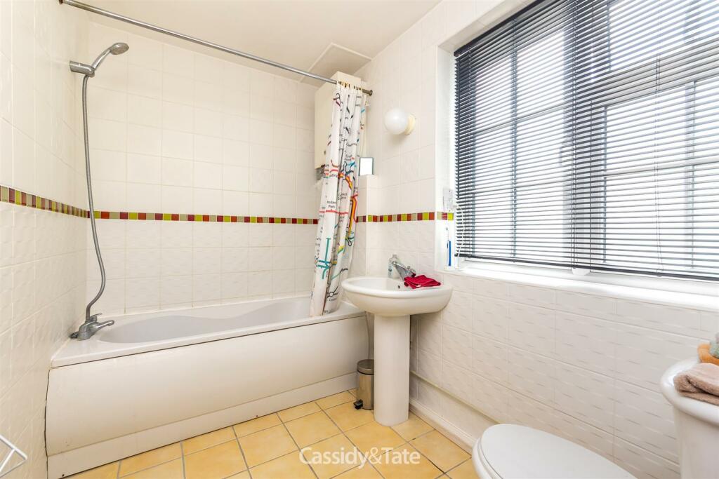 1 Jameson Court_02.jpg