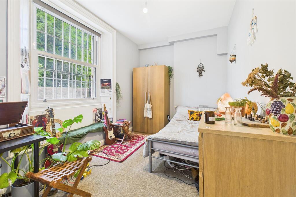 Basement Flat @ 54 St Pauls Road, Clifton, Bristol