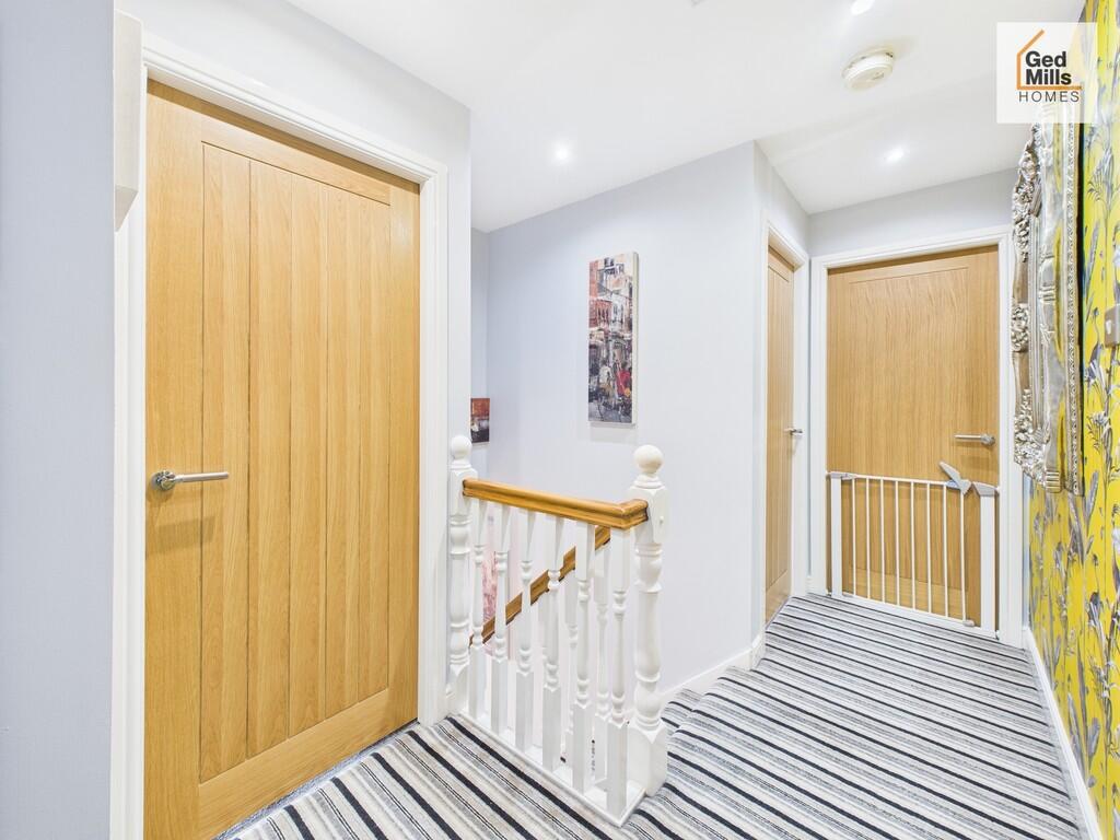 CAM04261G0-PR0086...