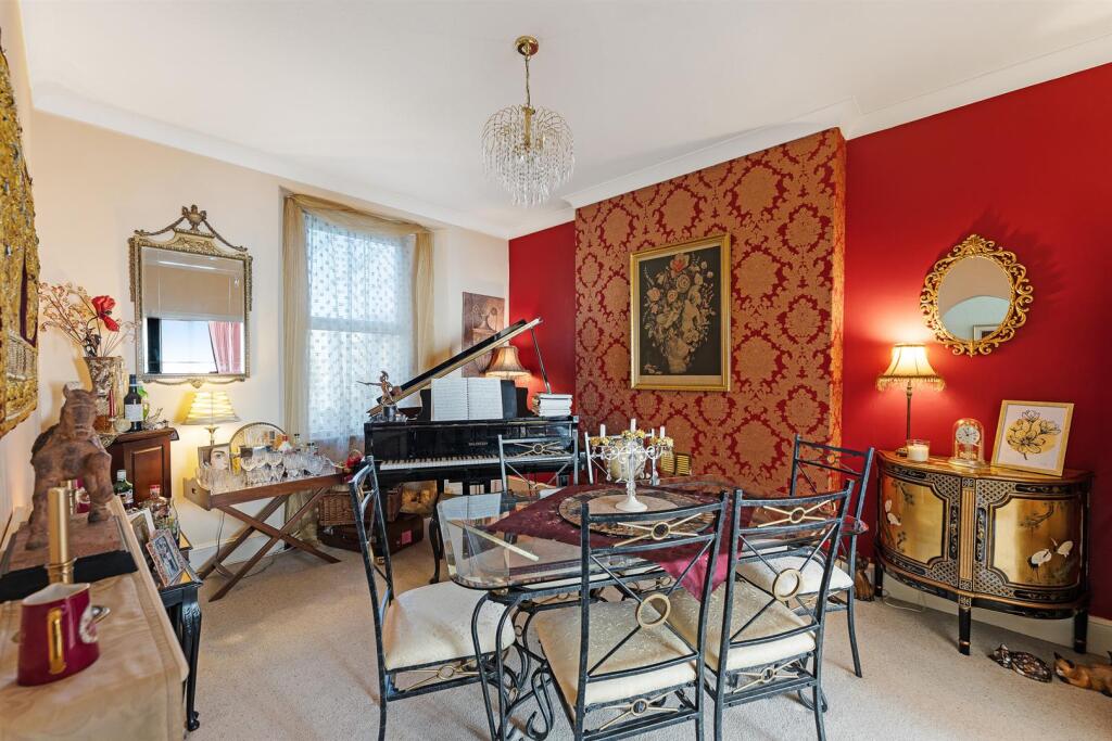Dining Room.jpg