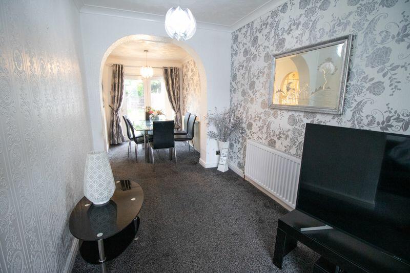 Lounge to Dining Area