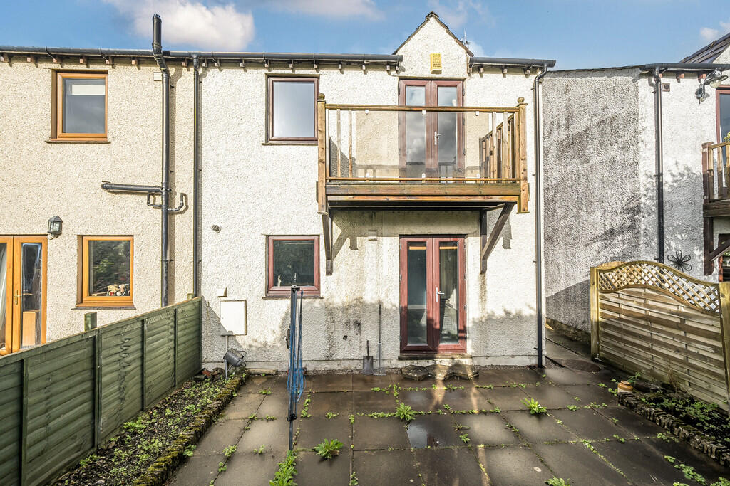 28 Chestnut Close