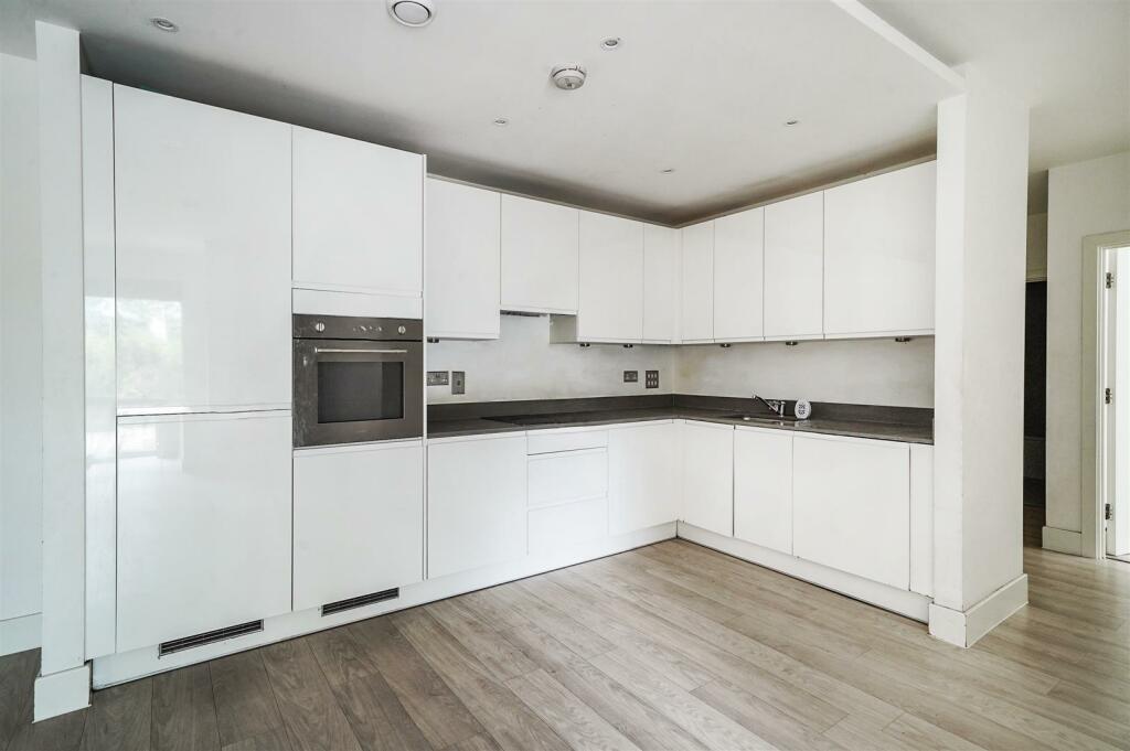 Flat 33, Abbotsford Court - RCbbv6oBGnM7lYlT0NyK.j