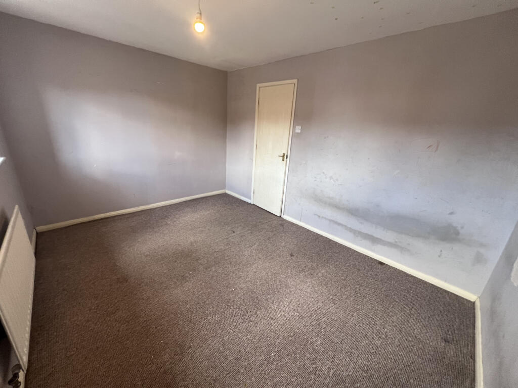 Rear bedroom
